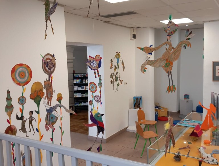 Vols d'oiseaux - ateliers de création proposés par Anà Fernandez aux enfants des bibliothèques de rue